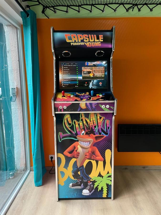 Capsule Forever Young - Jacuzzi - Sauna - Billard - Arcade De Jeux - Netflix & Home Cinema - Ping Pong Hastiere-par-dela Εξωτερικό φωτογραφία