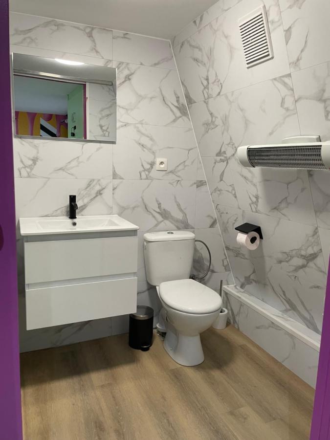 Capsule Forever Young - Jacuzzi - Sauna - Billard - Arcade De Jeux - Netflix & Home Cinema - Ping Pong Hastiere-par-dela Εξωτερικό φωτογραφία