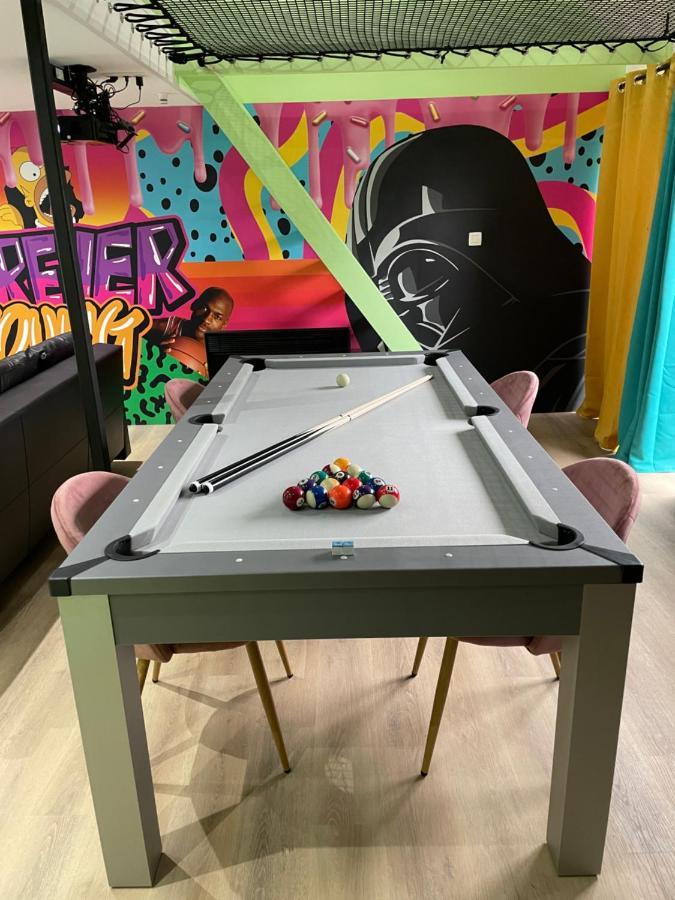 Capsule Forever Young - Jacuzzi - Sauna - Billard - Arcade De Jeux - Netflix & Home Cinema - Ping Pong Hastiere-par-dela Εξωτερικό φωτογραφία