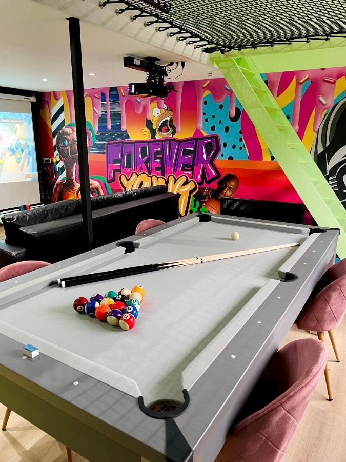 Capsule Forever Young - Jacuzzi - Sauna - Billard - Arcade De Jeux - Netflix & Home Cinema - Ping Pong Hastiere-par-dela Εξωτερικό φωτογραφία